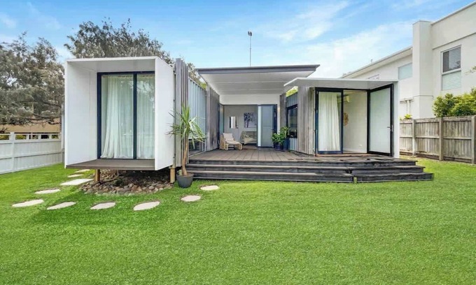Buddina House | Funky Beachfront House Opposite Kawana Surf Club