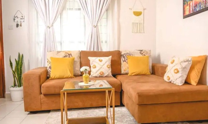 Nairobi West Apartment | Furnished 1 Bedroom Apartment in Nairobi | 15 Mins to CBD | Free WI-FI & Parking