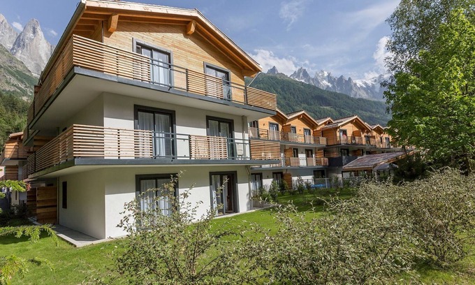 Les Tines Apartment | Furnished Apartment in an attractive town Chamonix