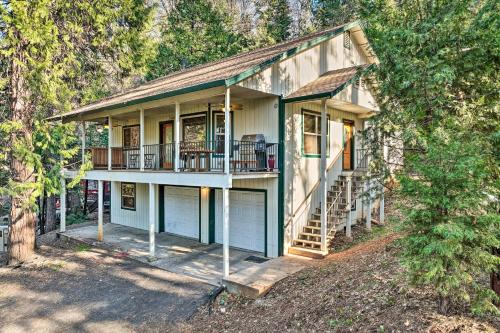 Twain Harte House | Furnished Deck Family-Friendly Twain Harte Home