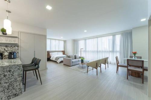 Costa del Este Apartment | Furnished Studio with Park View