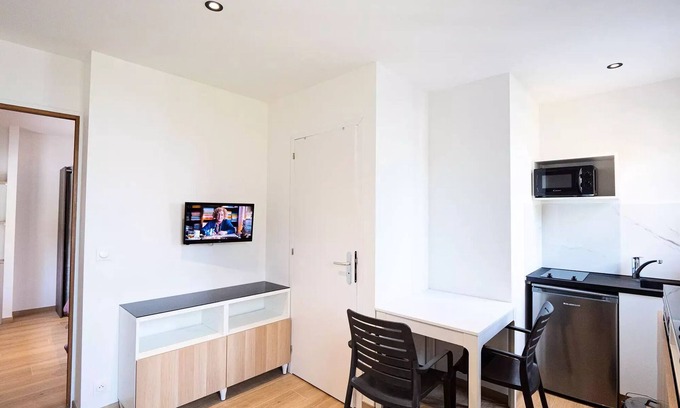 Aigueblanche Apartment | Furnished VF1 2 persons