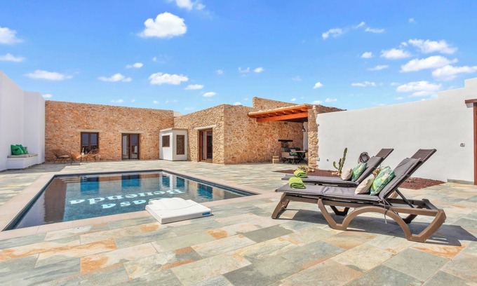 Tiscamanita Cottage | FV4304 Holiday home with private pool in Tiscamanita