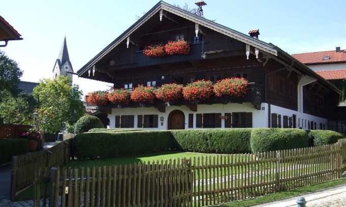 Seeon-Seebruck House | Gästehaus Banik