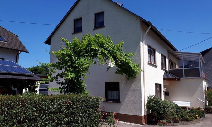 Minheim Apartment | Gästehaus Hammes-Diedrich - Holiday apartment for two