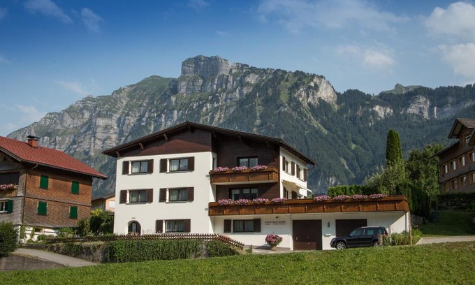 Mellau Bed & Breakfast | Gästehaus Lässer