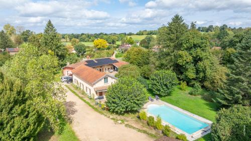 Biziat Apartment | Gîte à la campagne avec piscine