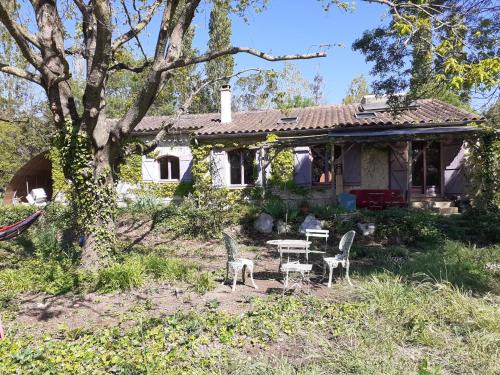 Montolieu House | Gîte à la ferme