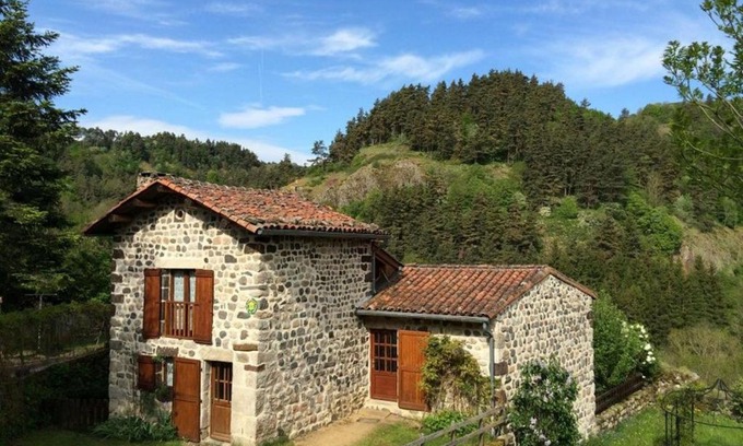 Arlempdes House | Gîte Arlempdes, 4 pièces, 9 personnes - FR-1-582-114