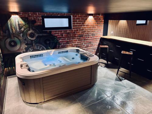 Woincourt House | Gîte "clé de la Baie" avec jacuzzi jusqu'à 7 pers