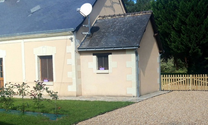 Avrille-les-Ponceaux House | Gîte de la Chênaie à 10 Minutes des Châteaux de la Loire Idéal Pour une Famille