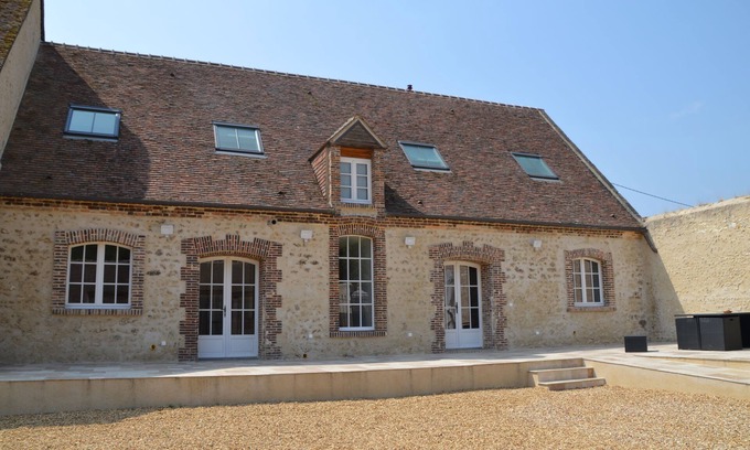 Digny House | Gîte de la Hallière