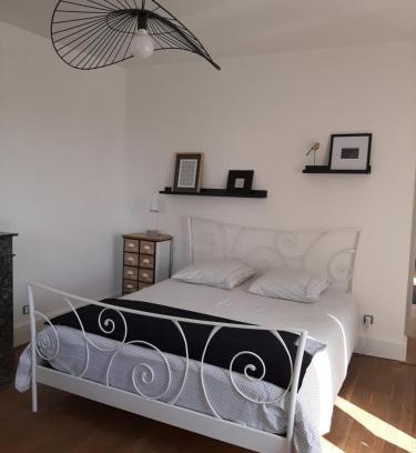Lacroix-sur-Meuse Apartment | Gîte des Agapanthes