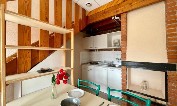 Cayres House | Gîte familial avec cuisine équipée à Cayres, proche du Lac du Bouchet et de la Cascade de la Beaume - FR-1-582-342