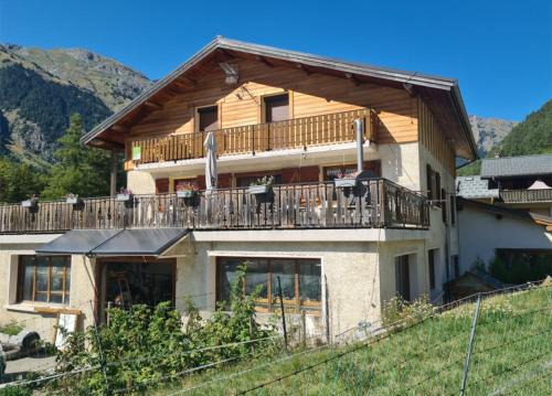 Termignon Apartment | Gîte Le Cembro 6 personnes