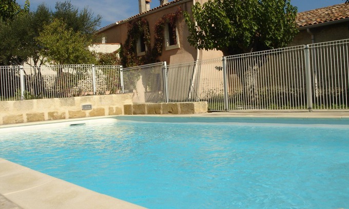 Combas House | Gîte Le clos des mûriers; under the Gard sun!