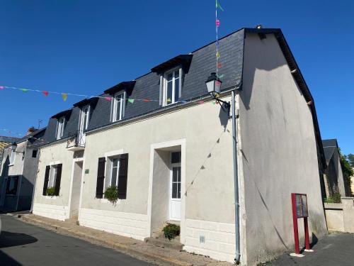 La Jaille-Yvon House | Gîte le Clos Saint Loup