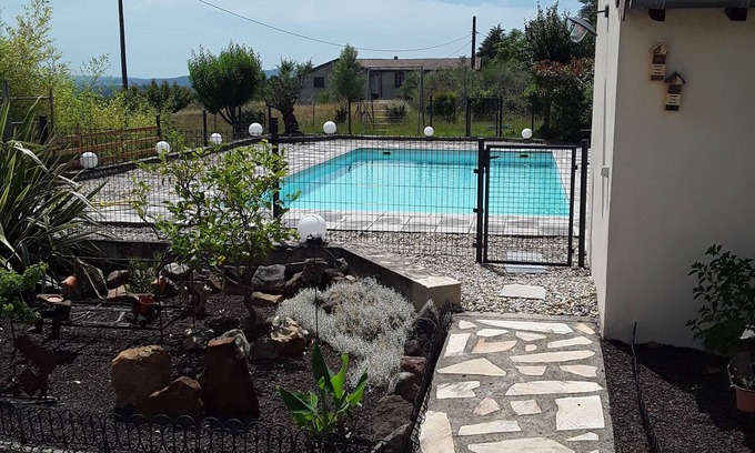 Chassiers Apartment | Gîte Studio Pour 2 Personnes Amoureux de la nat