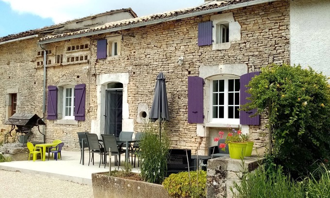 Messe House | Gîtes de la Roche Élie -> "Chez Léonie" ⭐