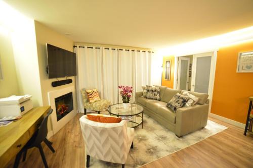 Upper Village House | Gables #37