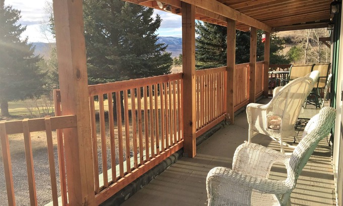 Bozeman Cabin | GallatinGateway,Yellowstone,BigSky,Flyfish,MSU