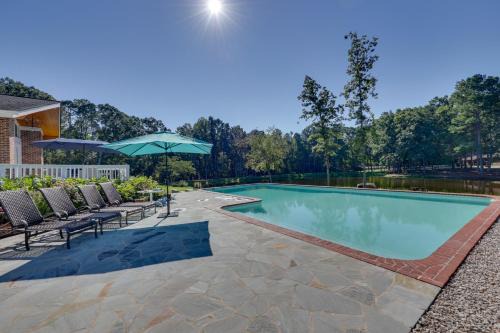 Louisburg House | Game Room and Pool! Luxe Louisburg Farmhouse