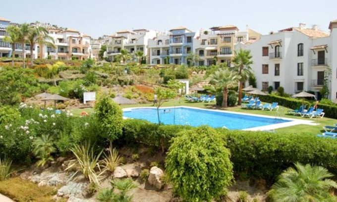 Benahavis Apartment | Garden apt in La Torre, Los Arqueros Golf Club