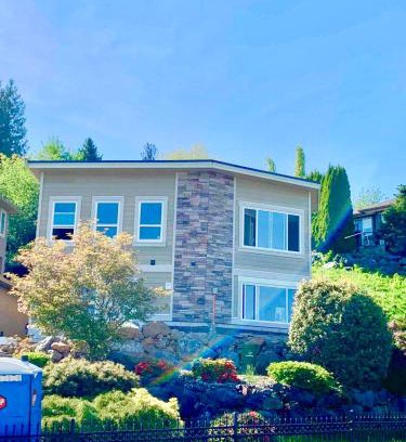 Chilliwack House | Garden House King bed Near Heritage Park, Coliseum , HWY 1, Fishing, Cultus Lake
