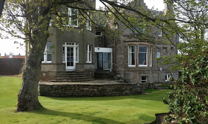 Crail Apartment | Garden View Apartment
