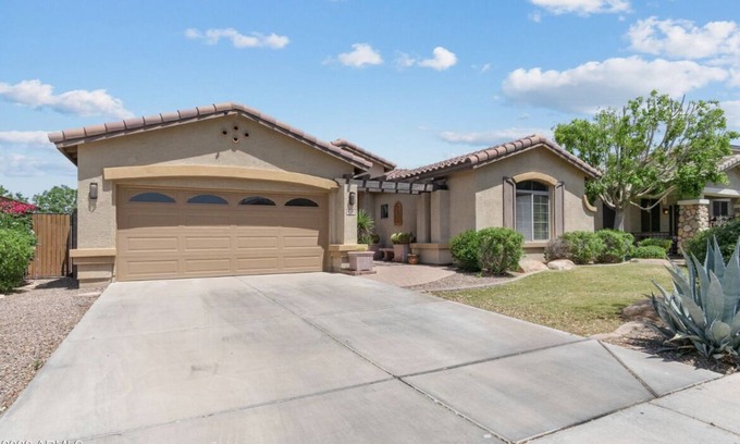 Rovey Farm Estates House | Gardenia 5 min from State Farm Stadium