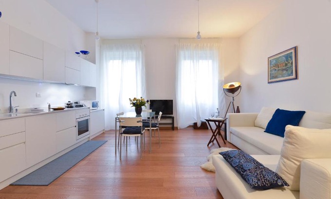 Porta Volta Apartment | Garibaldi - Como Halldis Apartments