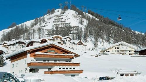 Ravaisch House | Garni-Appartement Collina