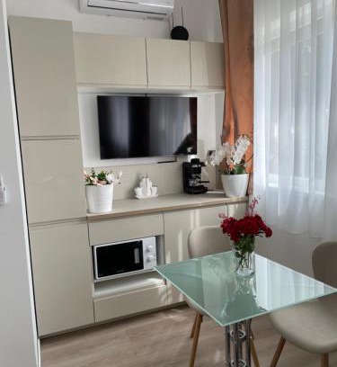 Debrecen Apartment | Garzon