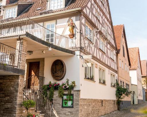 Sulzfeld am Main Hotel | Gasthaus & Weingut zum Stern