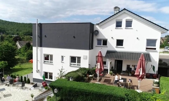 Sontra House | Gasthof Kirschtraum