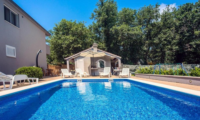 Gata House | Gata Town House Sleeps 8 with Pool Air Con and WiFi