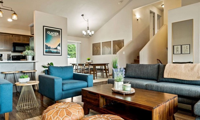 Columbia Falls House | Gateway to Glacier! Large Quiet Home! Sleeps 12!