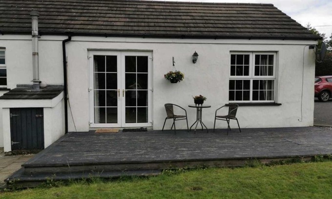 Lisnagunogue House | Gateway to The Glens