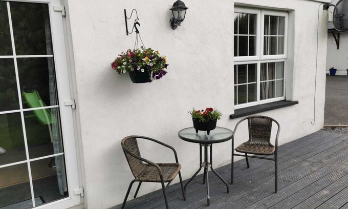 Lisnagunogue House | Gateway to The Glens