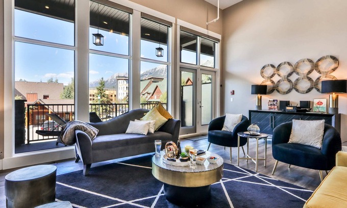 Canmore House | ⭐Gatsby by Samsara Resort|Private Hot Tub|Private Entry|Panorama Top View|4B