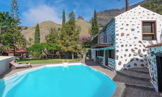 Agaete House | GC0369 Holiday cottage with private pool in El Risco