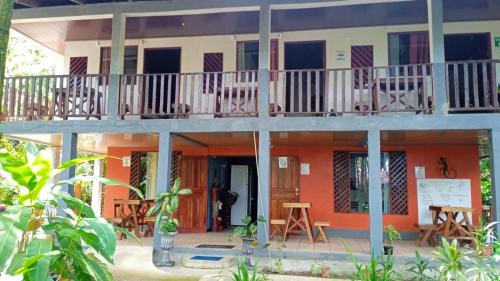 Tortuguero Bed & Breakfast | Gecko de Tortuguero