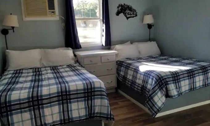 Pennington Apartment | "General Store" at Oak Arbor