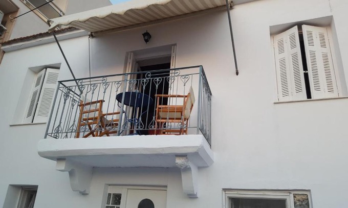 Pylos House | George's Traditional House