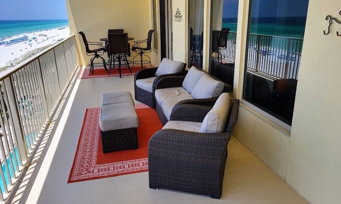 Thomas Drive Condo | Georgeous 2-Bedroom; Disc Fall Rates! Spect Gulf Views; Beach Chair Serv Incl.