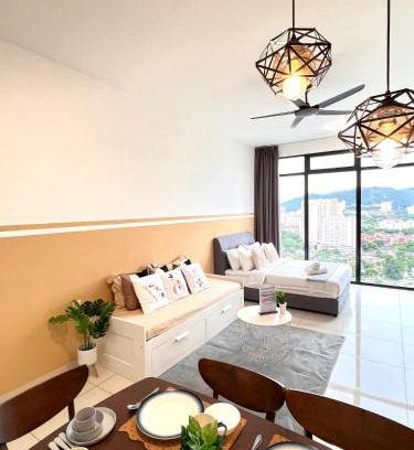 George Town Apartment | Georgetown Beacon SkyPool 9 pax Family & Baby-Friendly Luxury Suite Penang