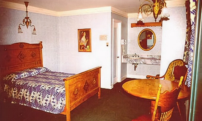 Historic District Hotel | Georgetown Mountain Inn