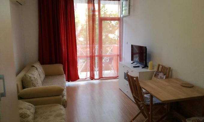 Sunny Beach Apartment | Gerber Residence 1
