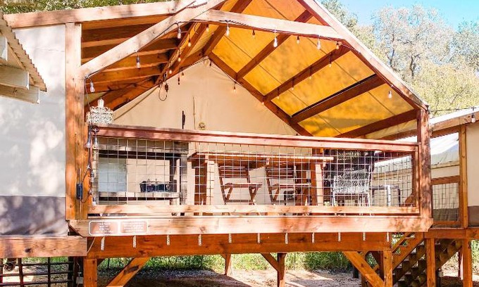 Seguin House | Geronimo Creek Retreat Getaway Cabin #1