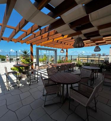 Jardim Oceania Apartment | Get Sense 208 · Flat beira mar, pé na areia Caribessa Get Sense